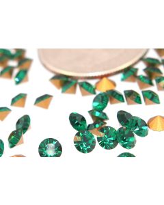 Swarovski 1012 Chaton Rhinestones 19ss Emerald Pointed Back Gold Foiled  - 6 Pcs
